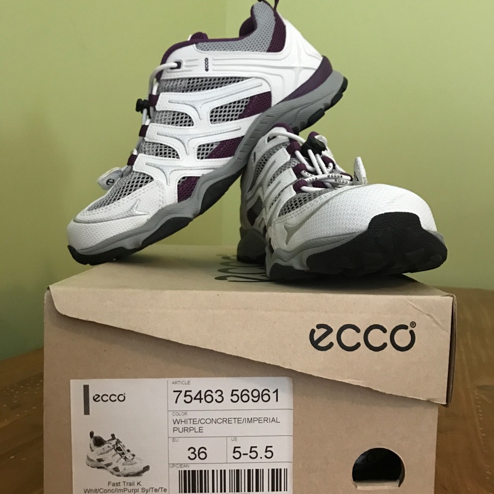 Ecco hiking shoes size 5-5.5